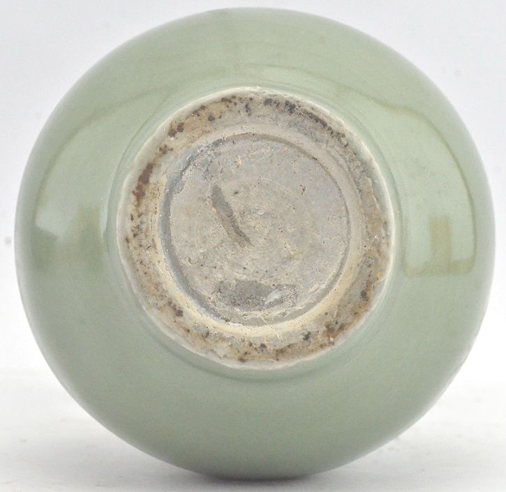 Longquan ware (Celadon Tubular vase)